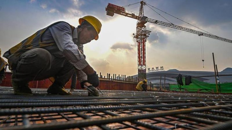审计实施：审计人员对工程结算进行审查，重点关注以下几个方面：